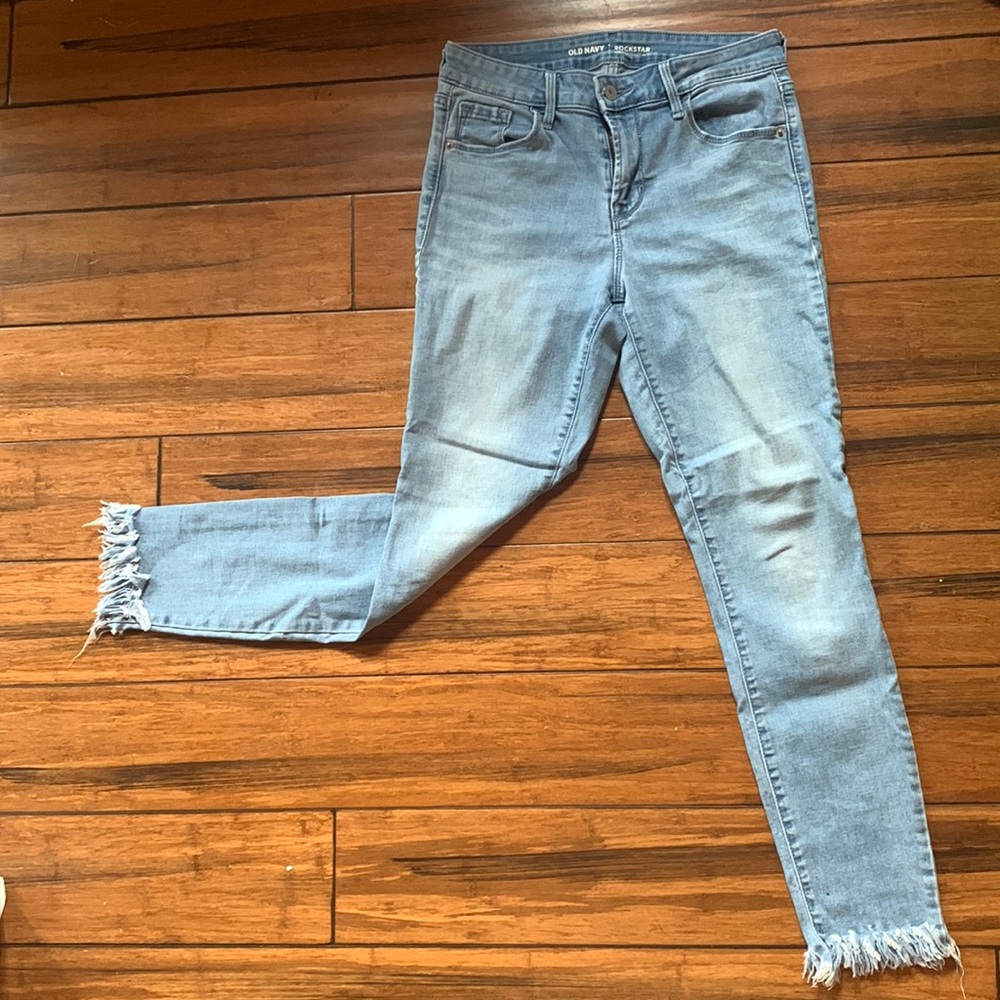 Old Navy Rockstar light wash skinny crop frayed leg jeans
